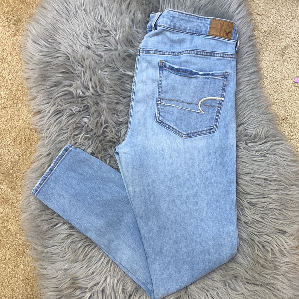 AEO Jeggings light wash size 14